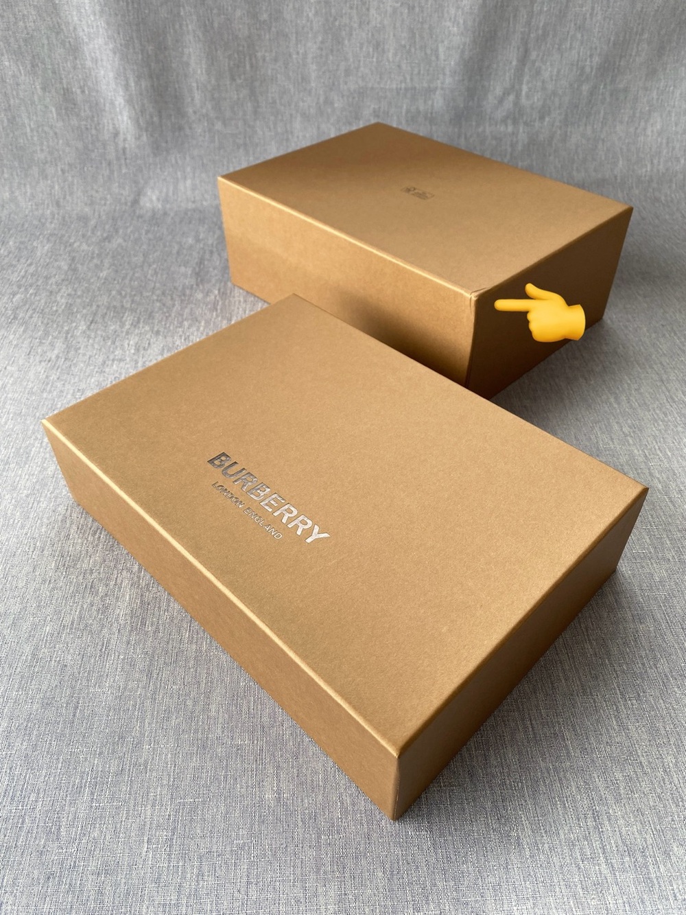 Authentic Burberry | Empty Gift Box + Tissue Ribbon Note Card Envelope - Picture 8 of 16